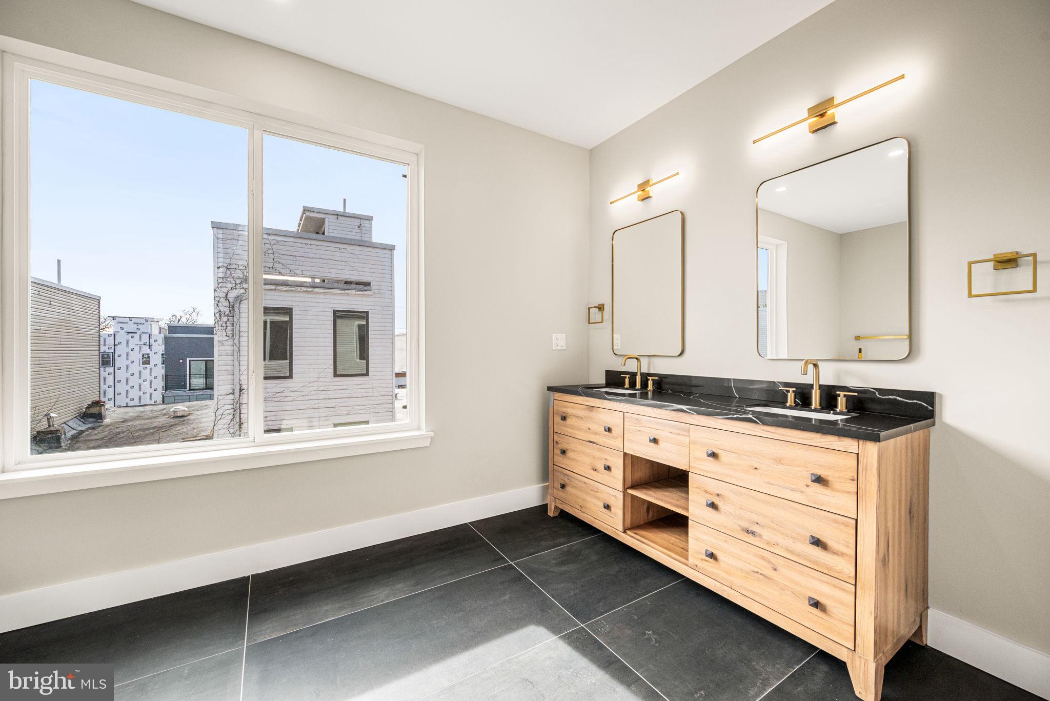 2032 Reed Street Philadelphia, PA 19146 - Photo 22 of 57 Primary Bedroom