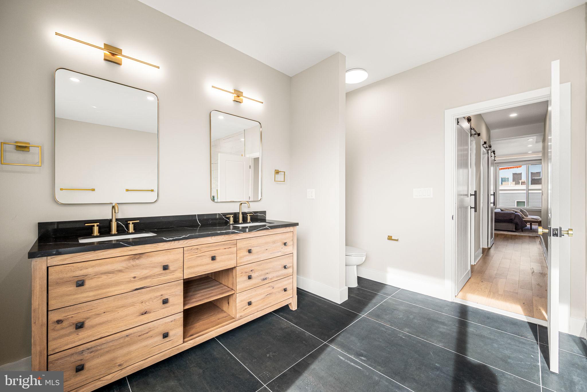 2032 Reed Street Philadelphia, PA 19146 - Photo 23 of 57 Primary Bedroom