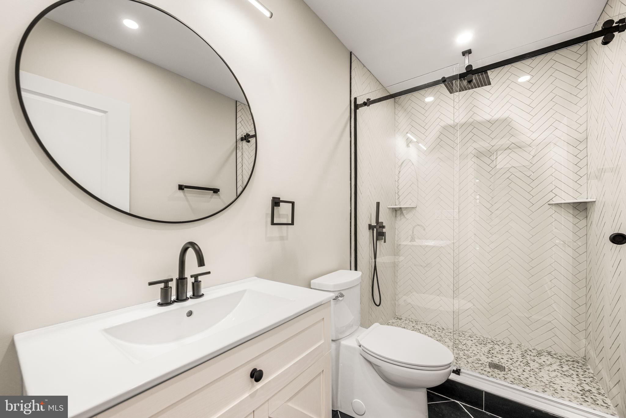 2032 Reed Street Philadelphia, PA 19146 - Photo 39 of 57 Basement Full Bathroom