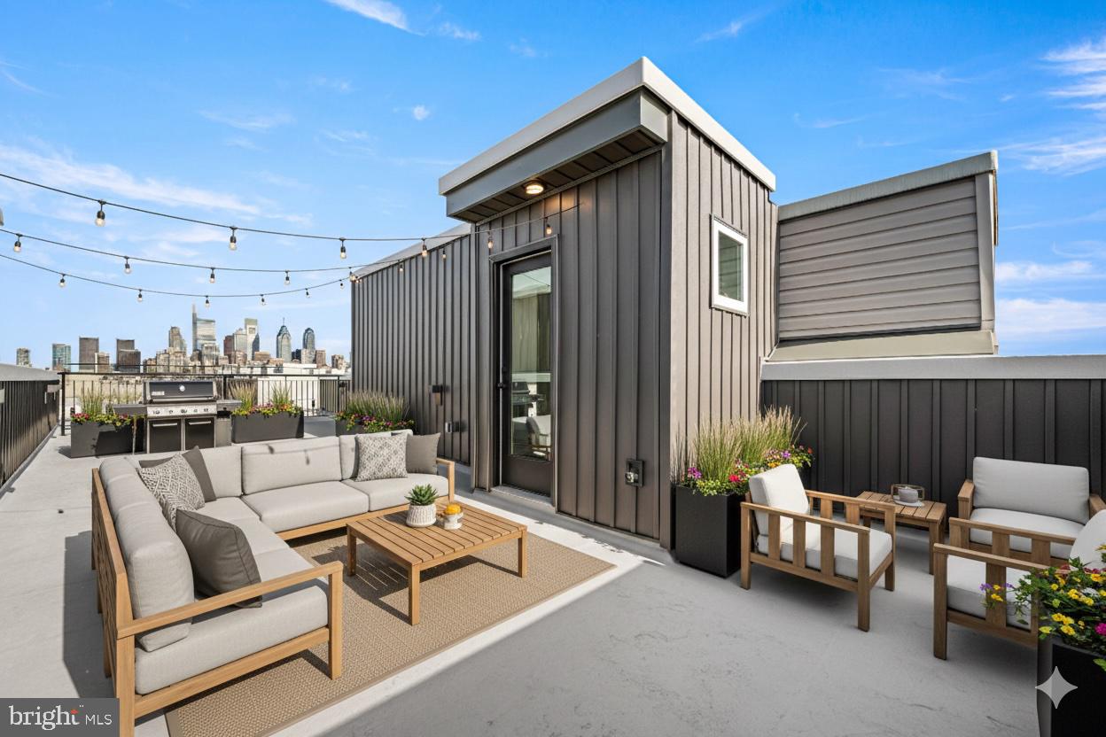 2032 Reed Street Philadelphia, PA 19146 - Photo 45 of 57 Private Rooftop
