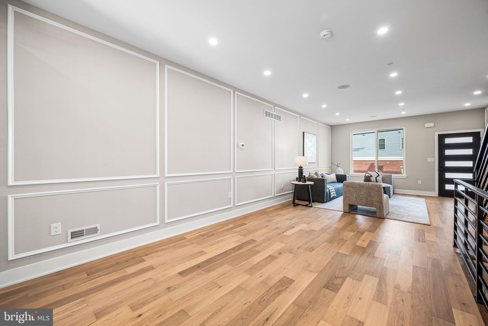 2032 Reed Street Philadelphia, PA 19146 - Photo 9 of 57 Dining Area