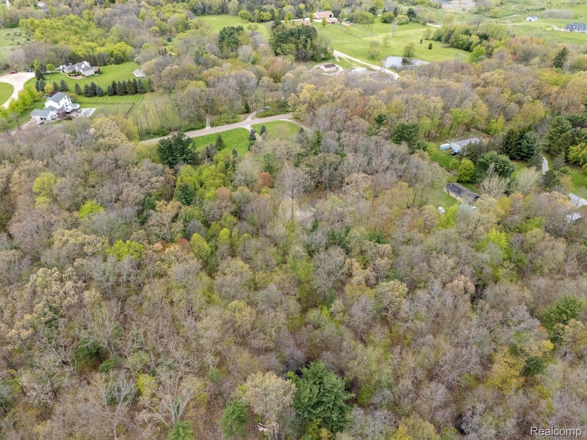 2700 North Hacker Road Howell, MI 48855 - Photo 31 of 34 2700 Hacker Drone-26.jpg