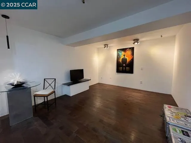 $2,650 | 449 Burnett Avenue, Unit A, San Francisco, CA 94131