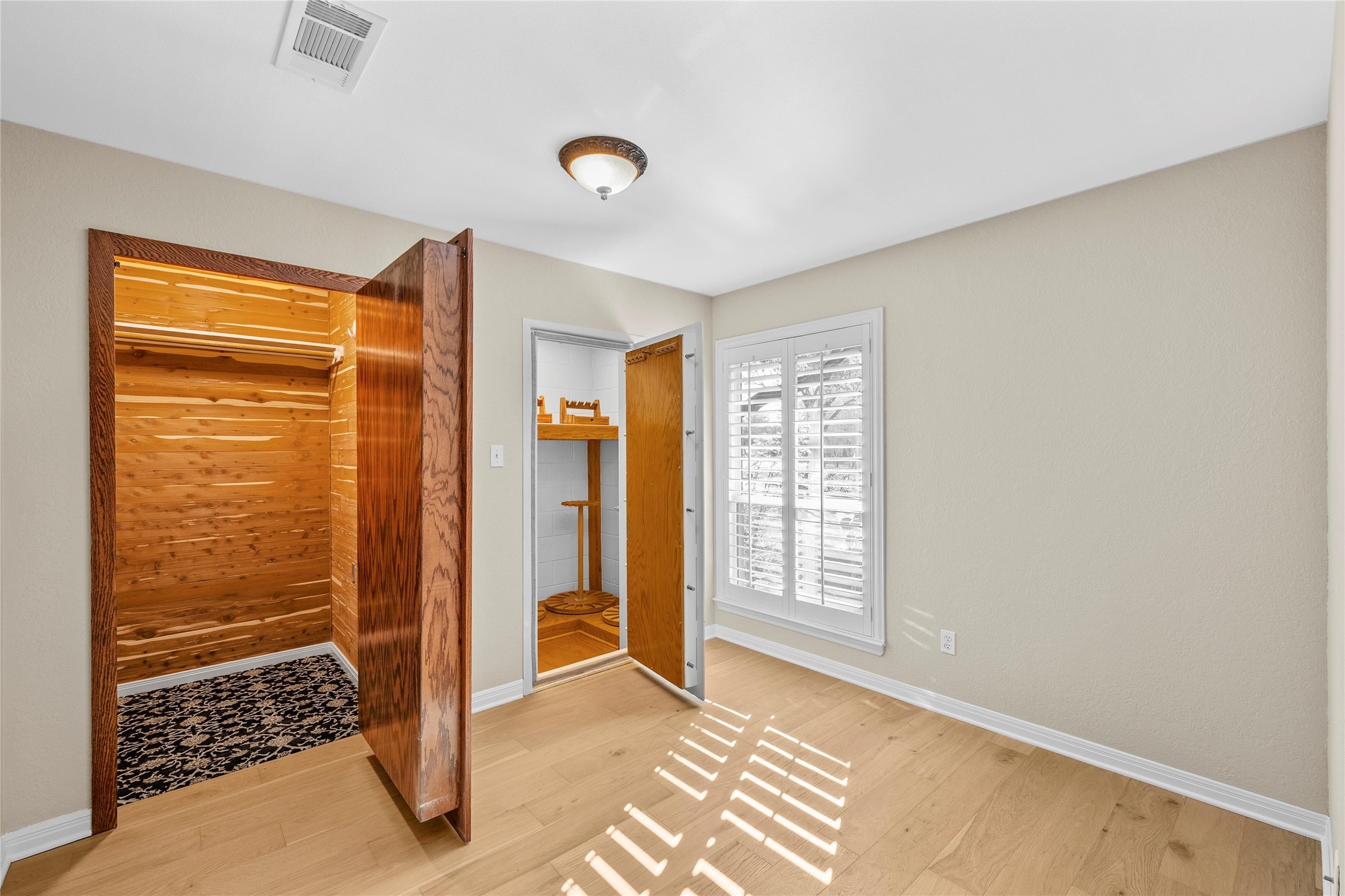 3740 Chimney Ridge Drive Waco, TX 76708 - Photo 29 of 50 a view of an empty room and window