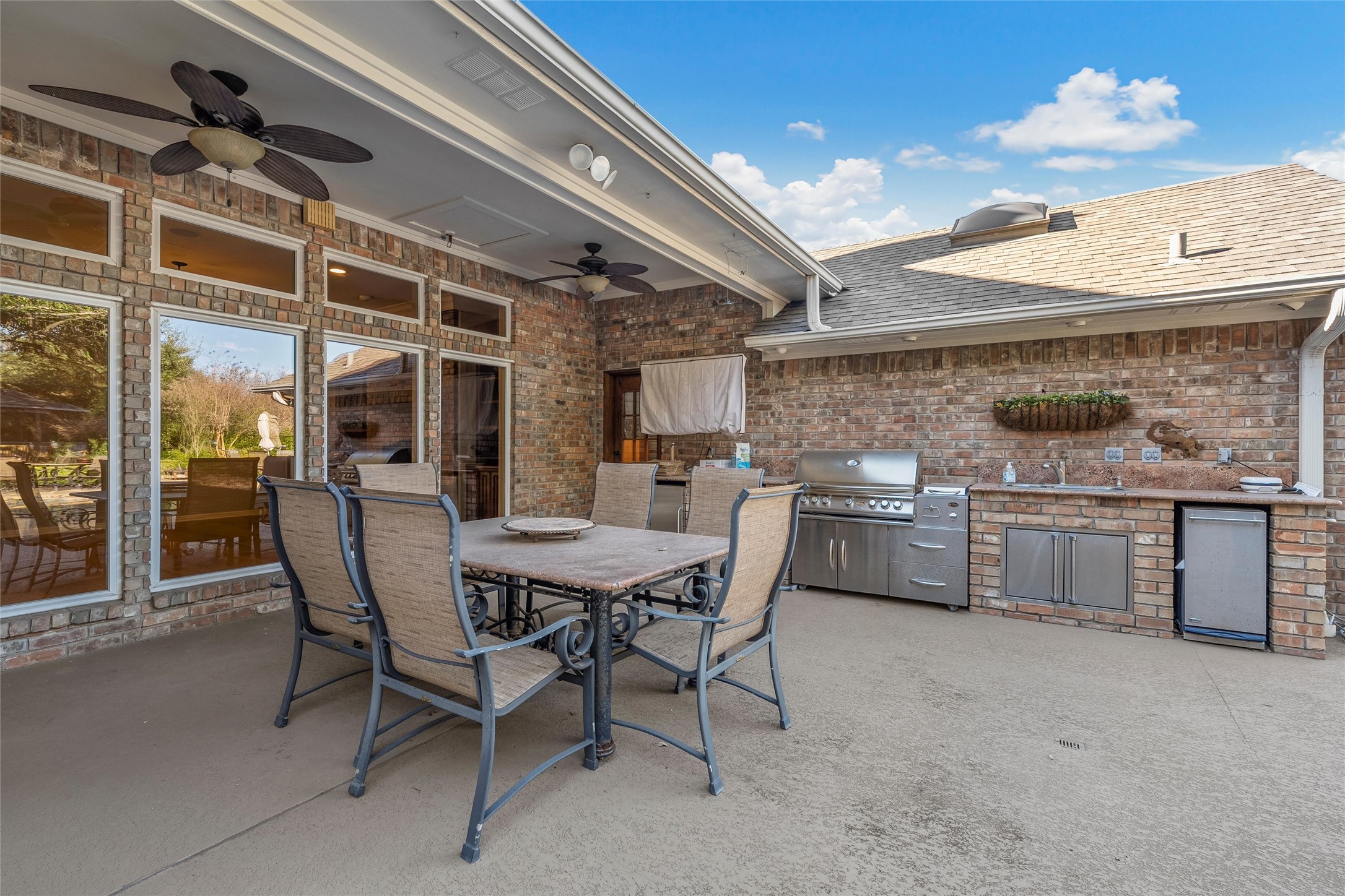 3740 Chimney Ridge Drive Waco, TX 76708 - Photo 42 of 50 a dining area with a table and chairs