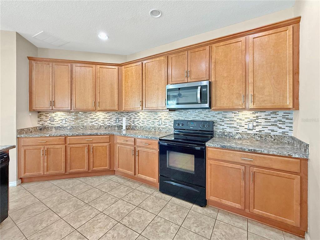 4284 Moon Shadow Loop Mulberry, FL 33860 - Photo 29 of 45