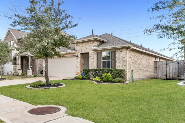 $2,300 | 20267 Creekdale Bend Drive, Cypress, TX 77433
