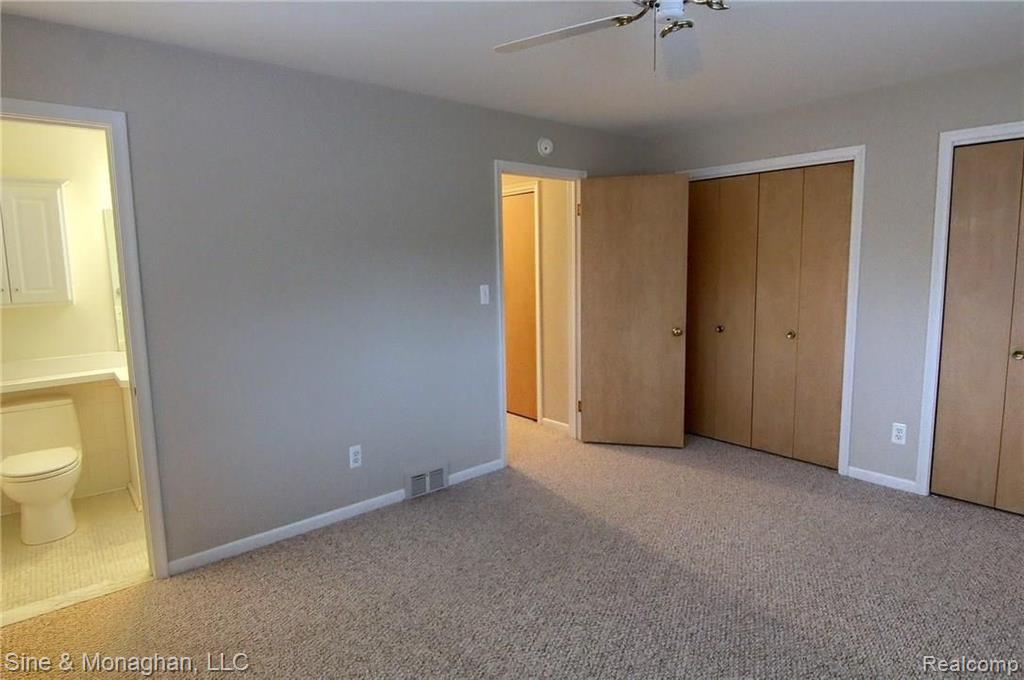 886 Harcourt Road Grosse Pointe Park, MI 48230 - Photo 26 of 39