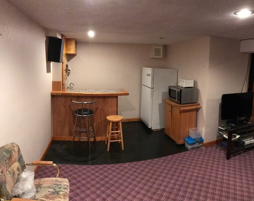 34 B Rockingham Street, Unit 2 Lowell, MA 01852 - Photo 23 of 26 Gallery Image 23