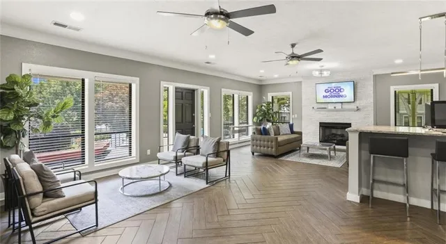 $2,132 | 3000 Spring Hill Parkway Southeast, Unit 44I, Smyrna, GA 30080