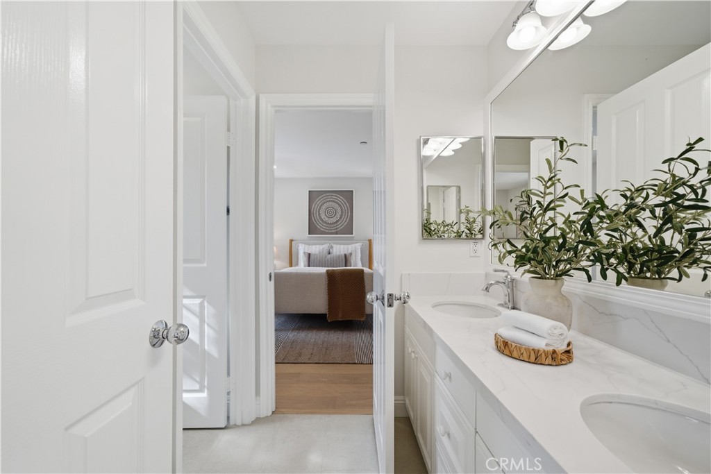 33 Bower Tree Irvine, CA 92603 - Photo 17 of 34
