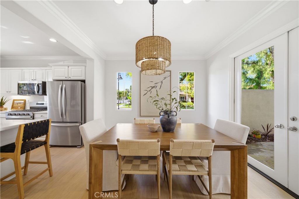 33 Bower Tree Irvine, CA 92603 - Photo 6 of 34