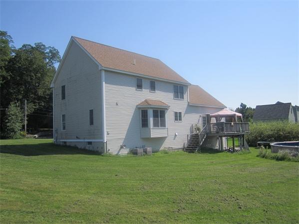 8 Joy Road Salisbury, MA 01952 - Photo 4 of 29 Gallery Image 4
