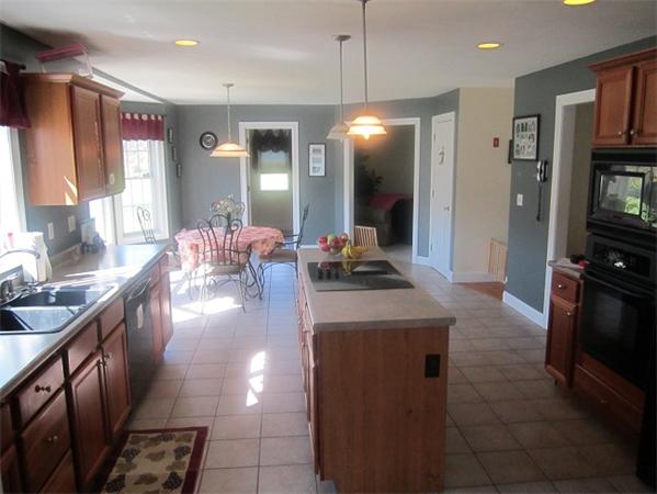 8 Joy Road Salisbury, MA 01952 - Photo 8 of 29 Gallery Image 8