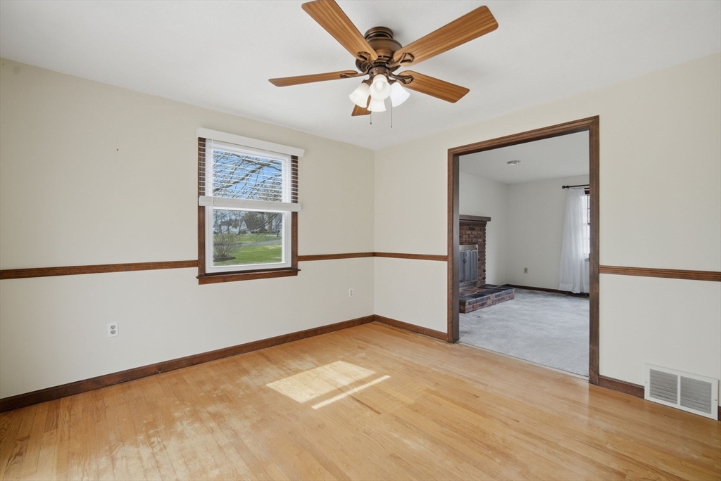 79 Porter Road East Longmeadow, MA 01028 - Photo 11 of 33