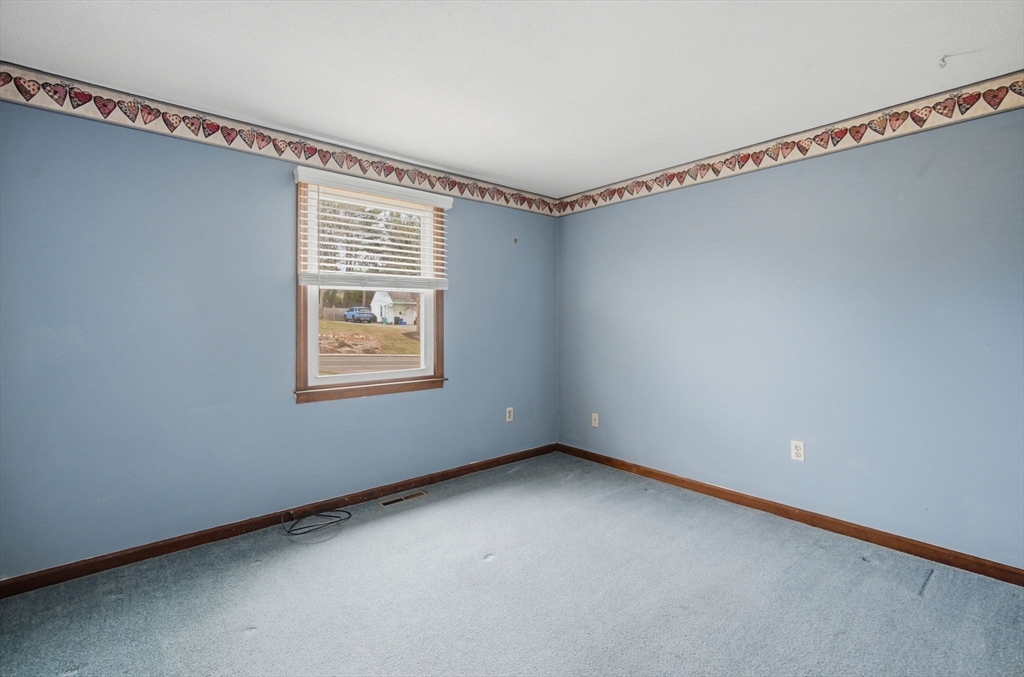 79 Porter Road East Longmeadow, MA 01028 - Photo 12 of 33