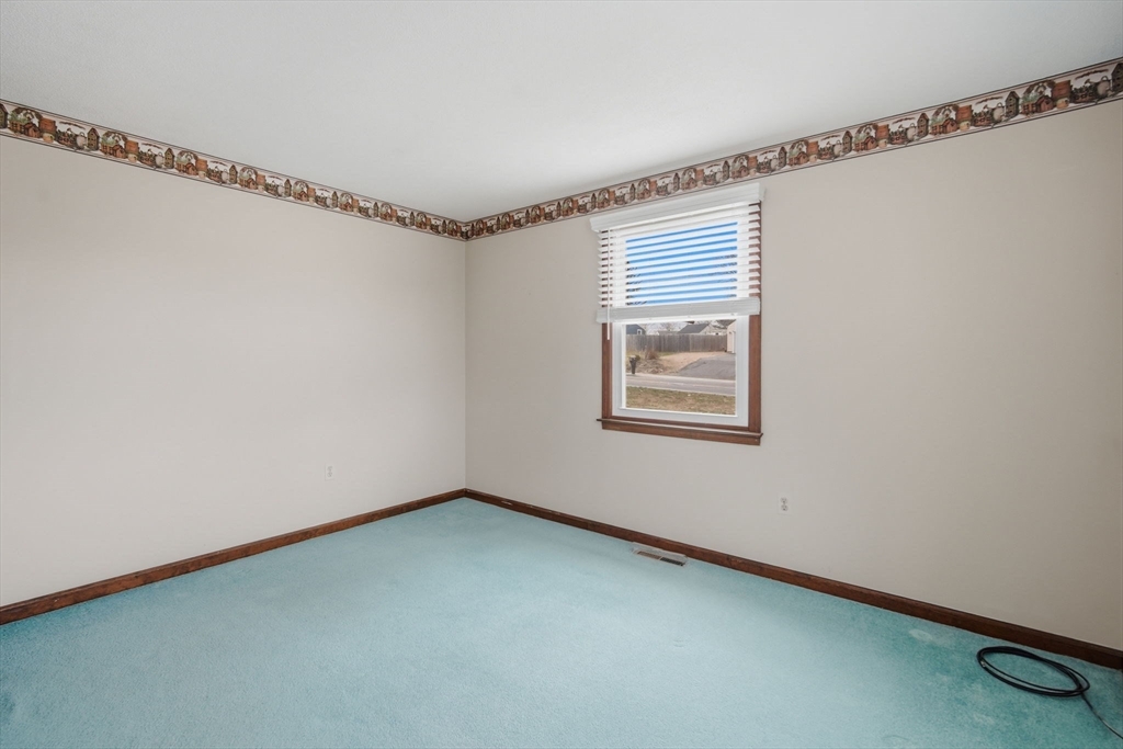 79 Porter Road East Longmeadow, MA 01028 - Photo 20 of 33