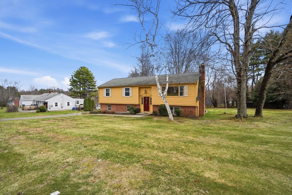 79 Porter Road East Longmeadow, MA 01028 - Photo 2 of 33