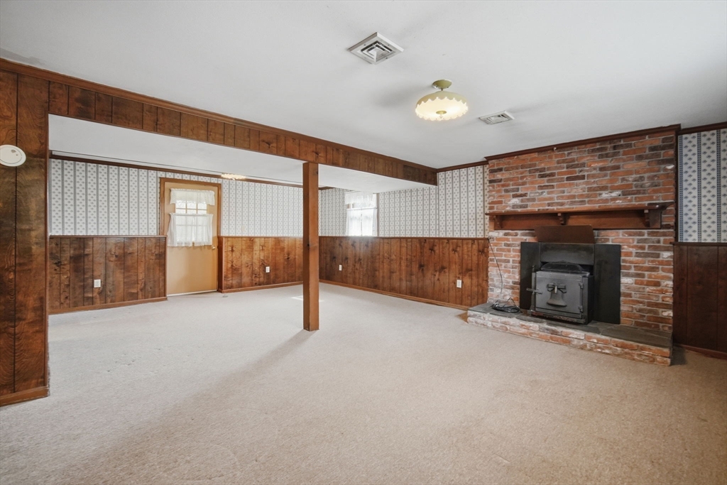 79 Porter Road East Longmeadow, MA 01028 - Photo 21 of 33