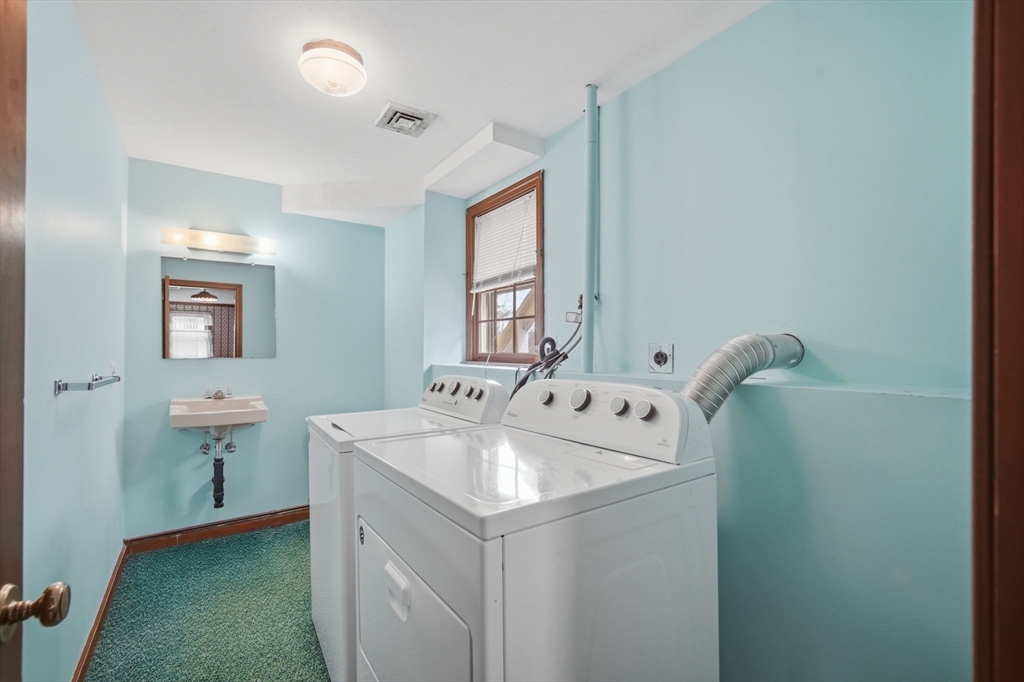 79 Porter Road East Longmeadow, MA 01028 - Photo 25 of 33