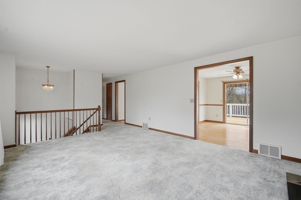 79 Porter Road East Longmeadow, MA 01028 - Photo 5 of 33