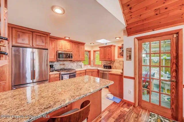 $690,000 | 242 Shore Drive, Hop Bottom, PA 18824