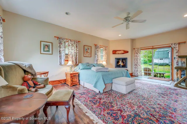 $690,000 | 242 Shore Drive, Hop Bottom, PA 18824