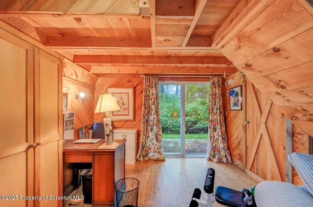 $690,000 | 242 Shore Drive, Hop Bottom, PA 18824