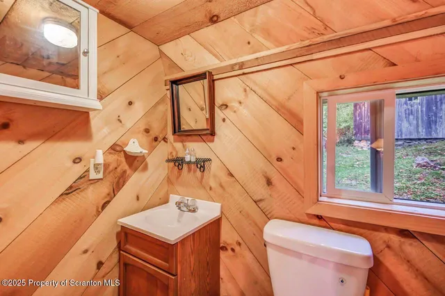 $690,000 | 242 Shore Drive, Hop Bottom, PA 18824