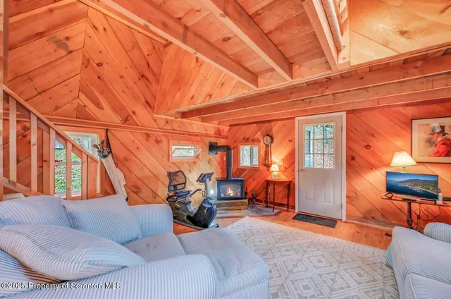 $690,000 | 242 Shore Drive, Hop Bottom, PA 18824