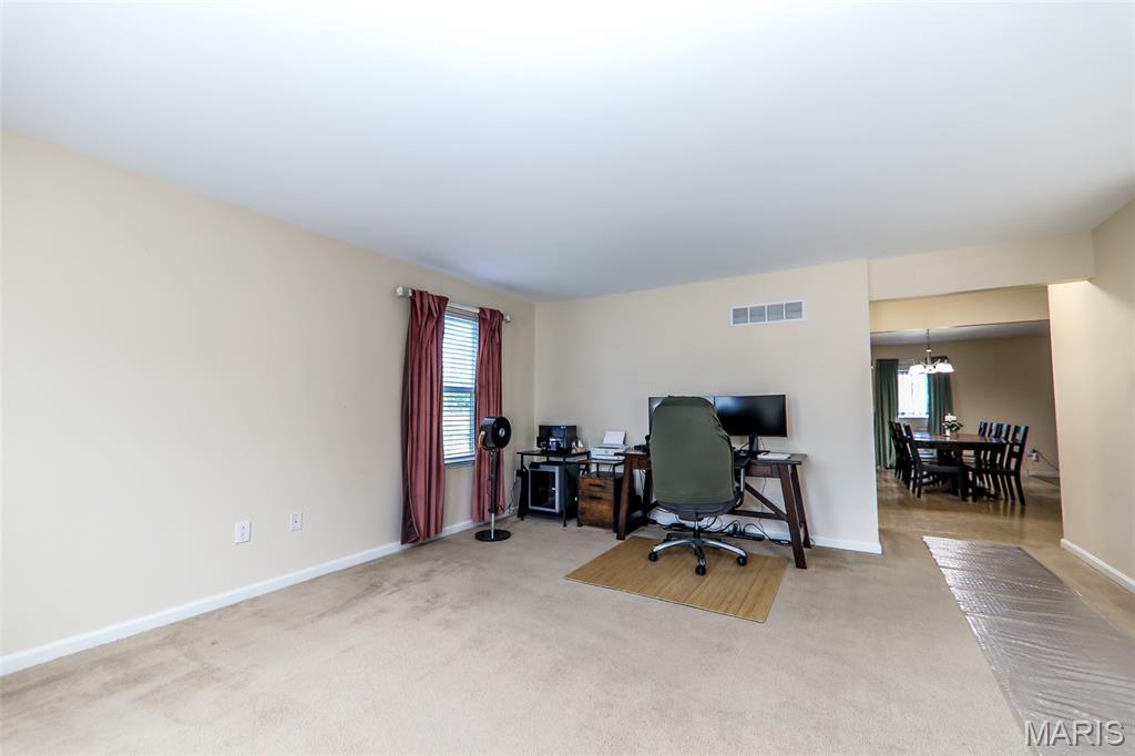1701 Shade Tree Court Belleville, IL 62226 - Photo 5 of 39