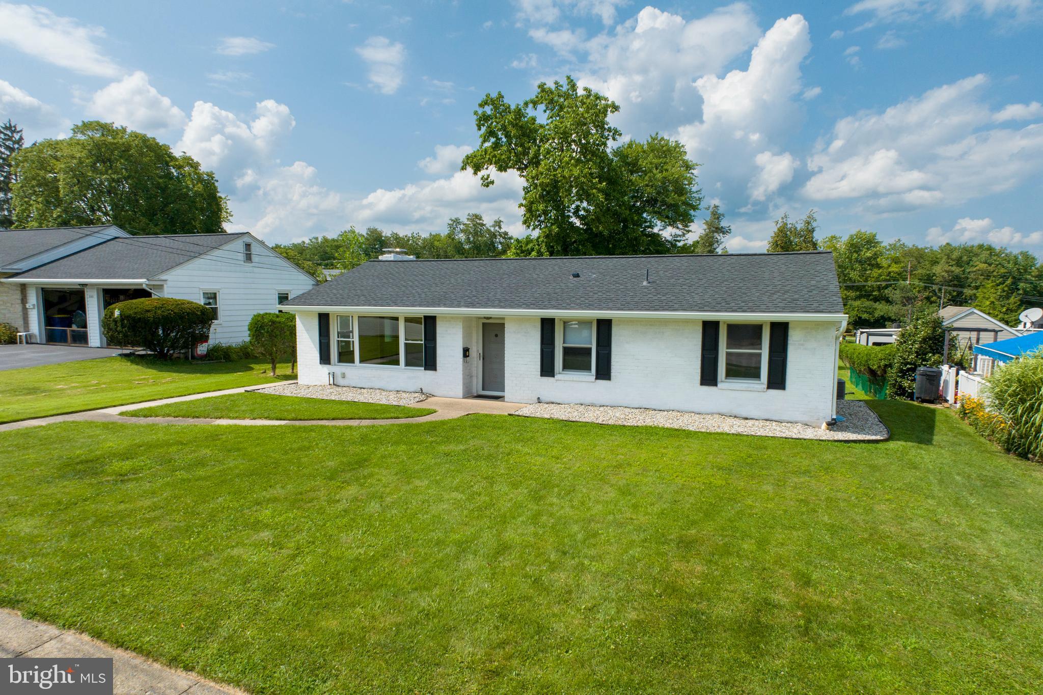 Welcome to 333 Ridge Ave Spring City, PA