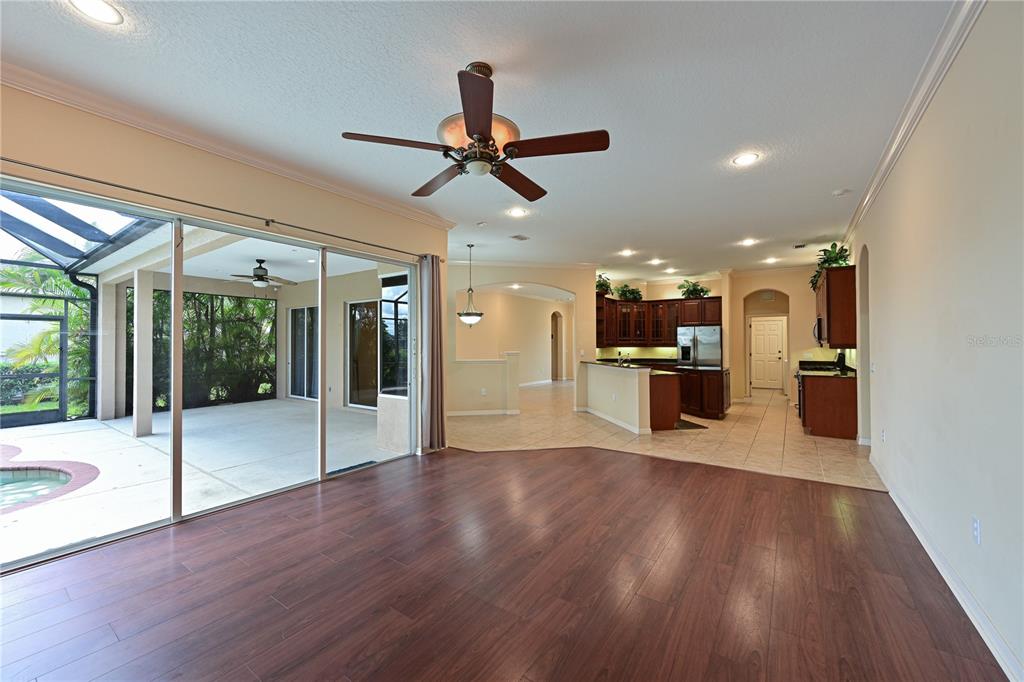 348 Snapdragon Loop Bradenton, FL 34212 - Photo 14 of 41