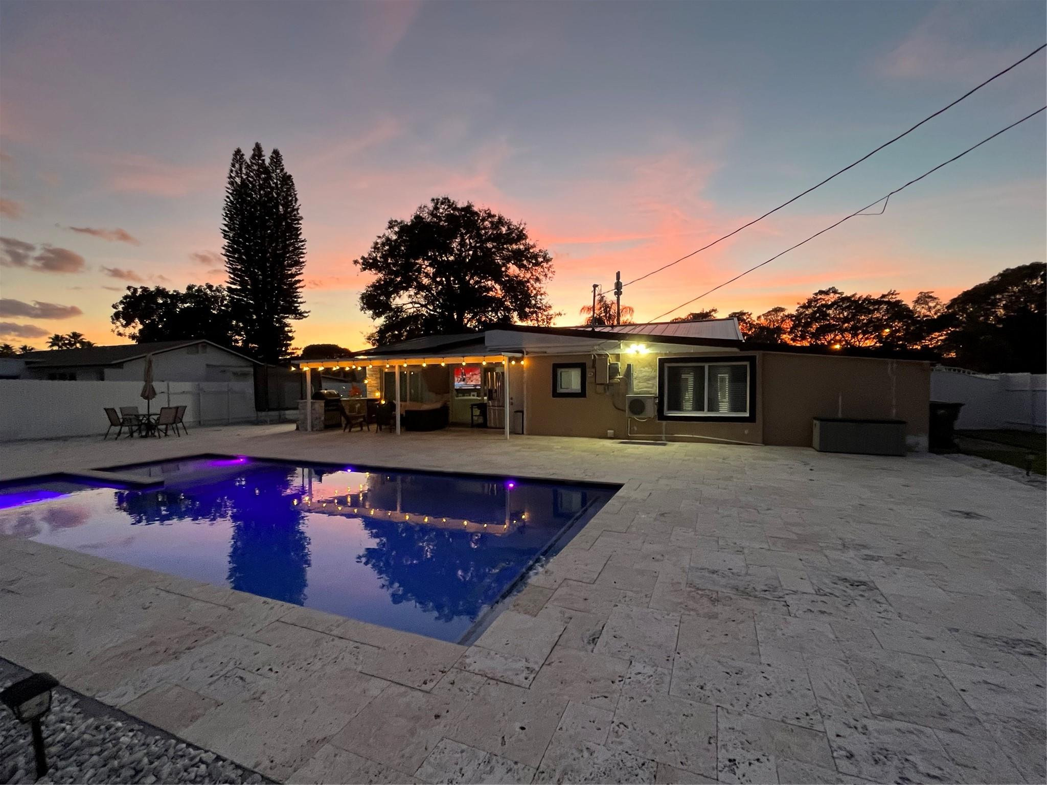 124 Davis Road Palm Springs, FL 33461 - Photo 19 of 22 Photo 19