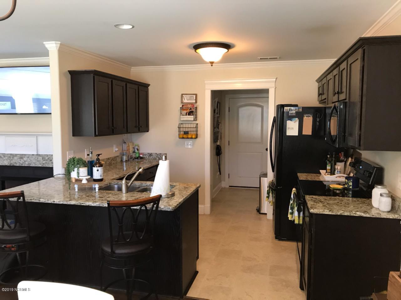 103 Jones Farm Road New Bern, NC 28560 - Photo 2 of 15 Solid counter tops