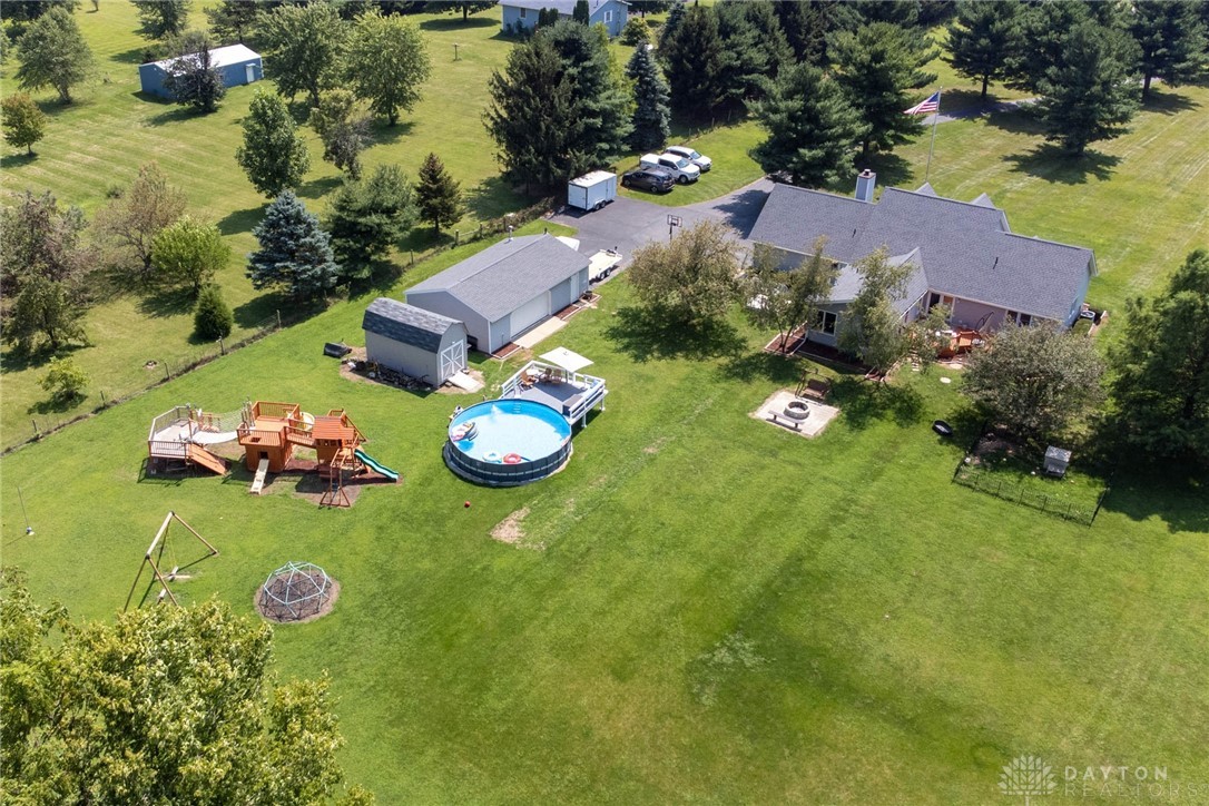 820 West Sparrow Road Springfield, OH 45502 - Photo 7 of 100