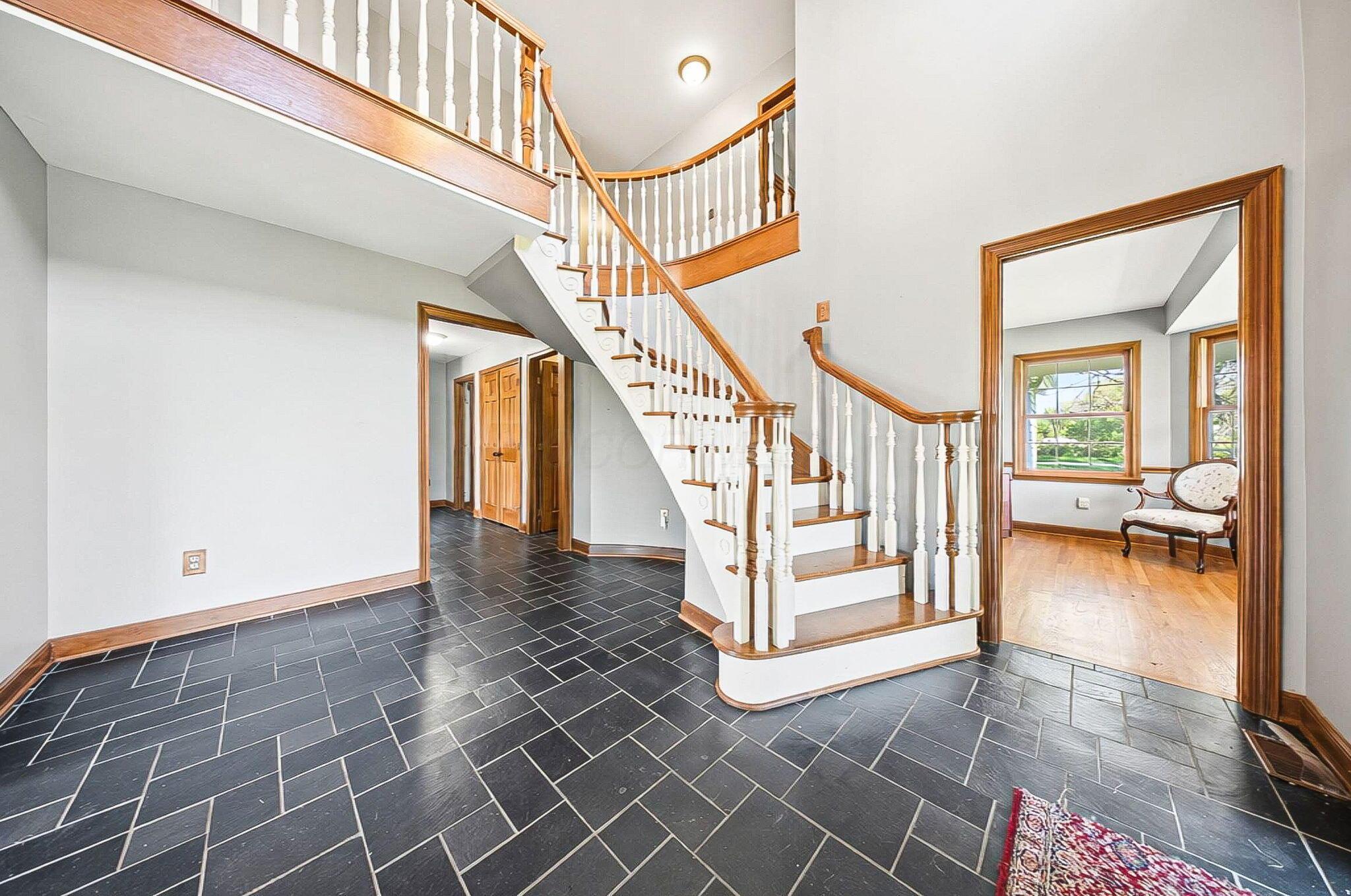 5050 Clark-Shaw Road Powell, OH 43065 - Photo 4 of 82 Foyer
