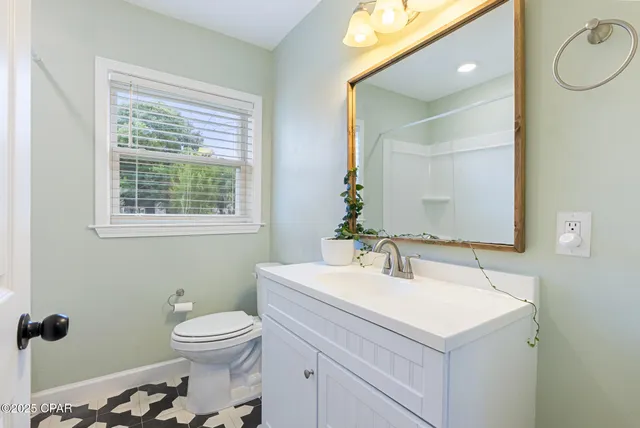 $370,000 | 905 East 2nd Plaza, Panama City, FL 32401