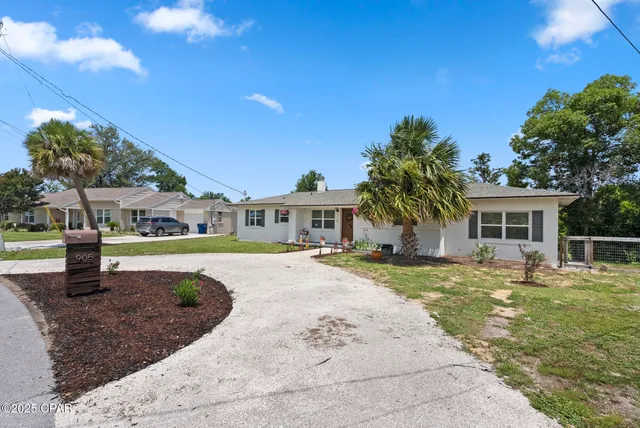$370,000 | 905 East 2nd Plaza, Panama City, FL 32401
