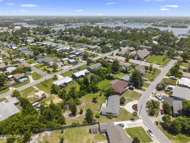 $370,000 | 905 East 2nd Plaza, Panama City, FL 32401