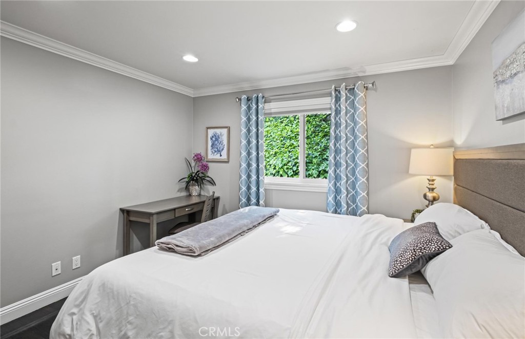 2219 Estribo Drive Rolling Hills Estates, CA 90274 - Photo 34 of 58 a bedroom with a bed and a window
