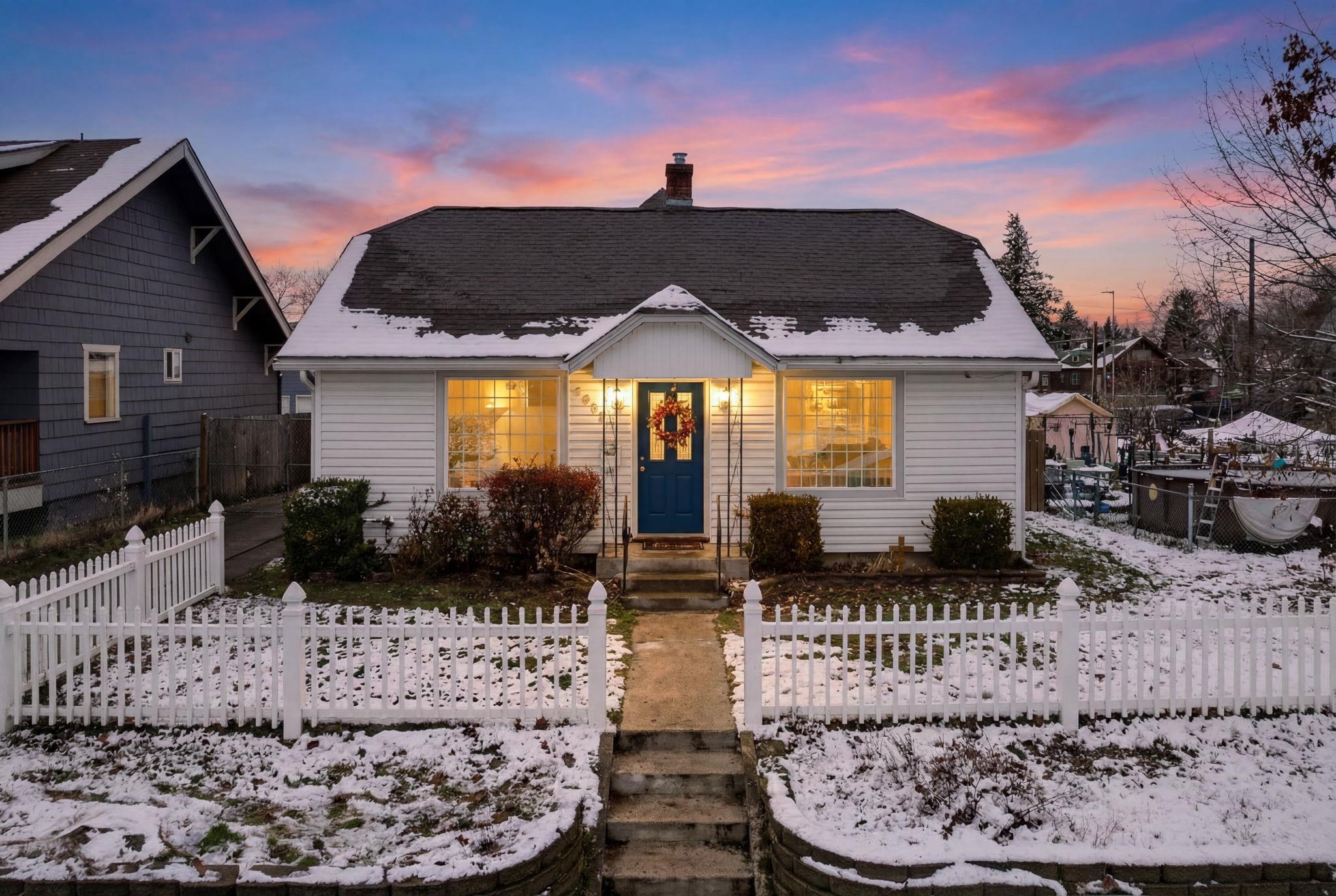 4609 North Lincoln Street Spokane, WA 99205 - Photo 2 of 46