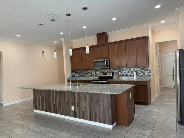 $2,390 | 1809 Reflection Lane, St. Cloud, FL 34771