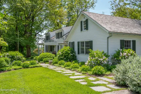 $3,750,000 | 1015 Sisson Hill Road, New Marlborough, MA 01230