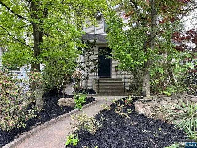 $6,750 | 232 Riveredge Road, Tenafly, NJ 07670
