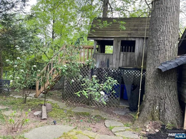 $6,750 | 232 Riveredge Road, Tenafly, NJ 07670