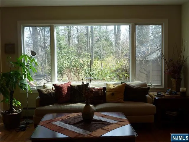 $6,750 | 232 Riveredge Road, Tenafly, NJ 07670