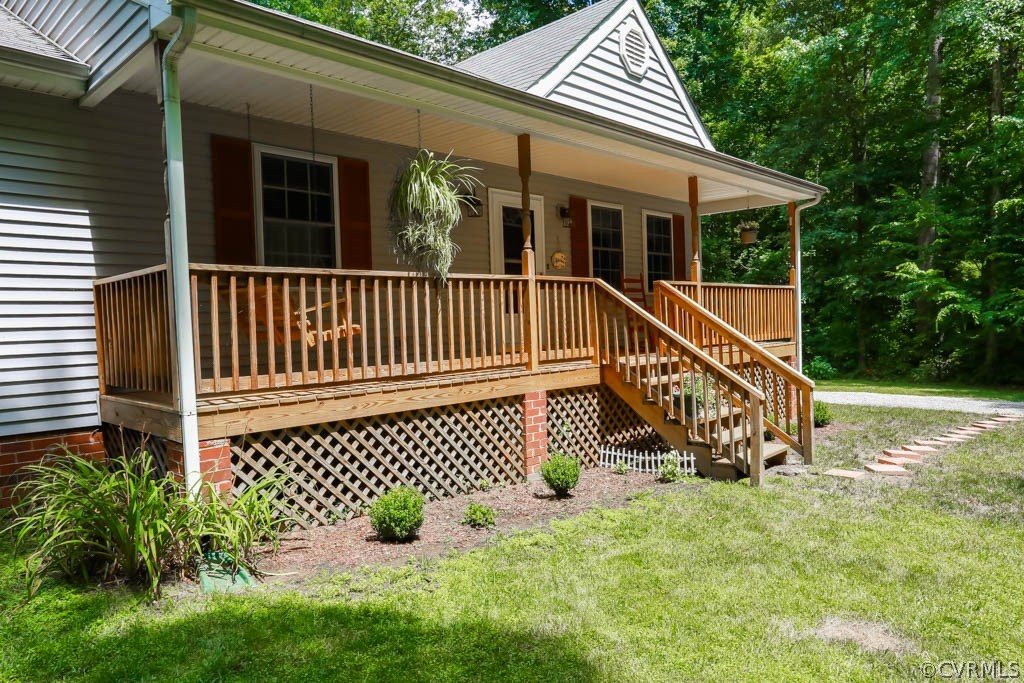 5490 Swann Road Powhatan, VA 23139 - Photo 4 of 34 Gallery Image 4