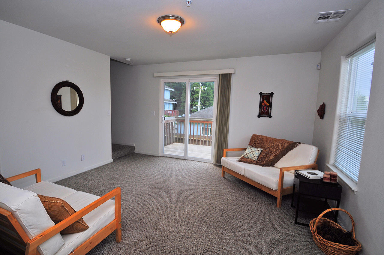 575 24th Street Arcata, CA 95521 - Photo 5 of 9