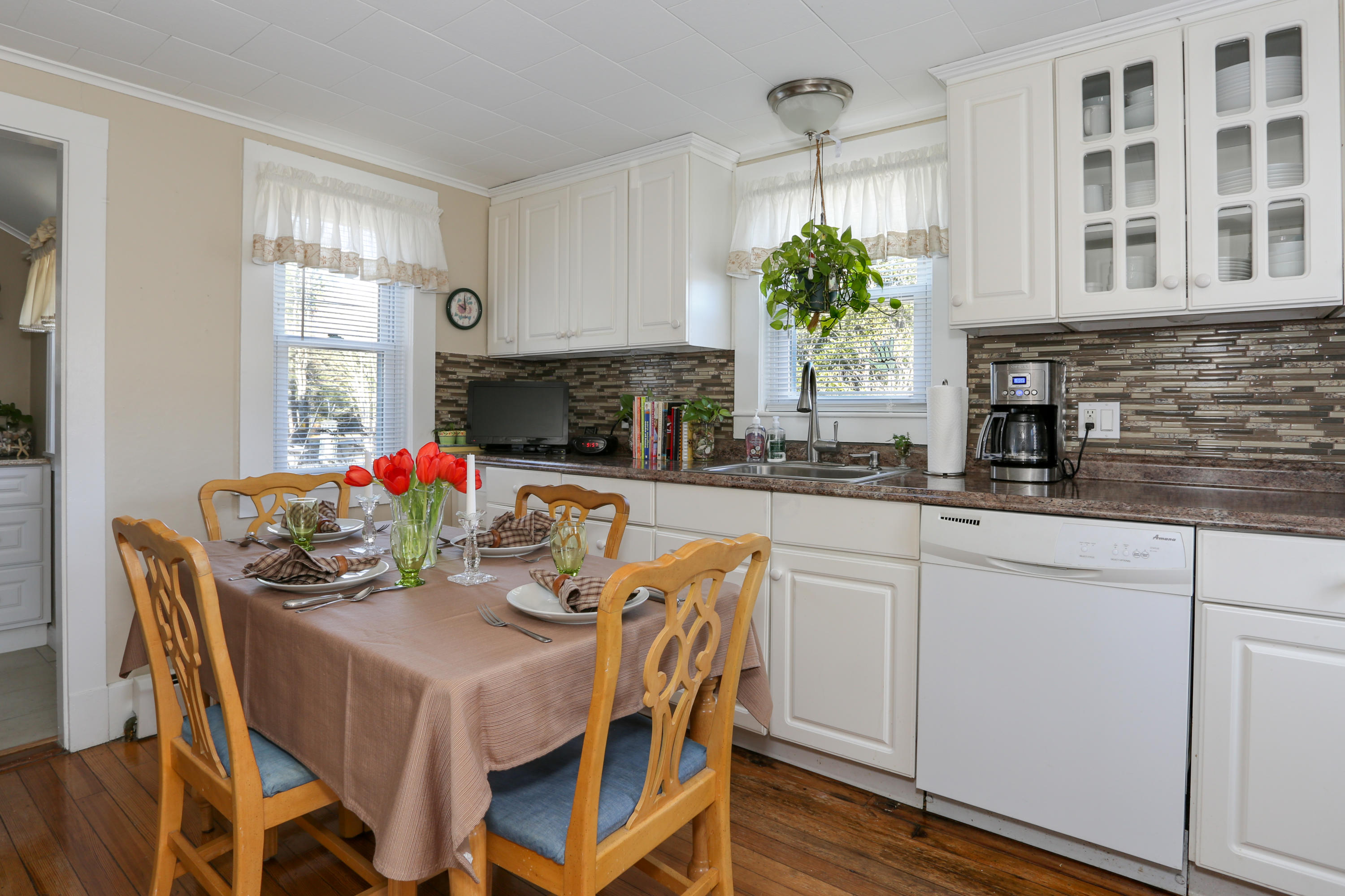 751 County Road Pocasset, MA 02559 - Photo 4 of 18 751CouHR-10